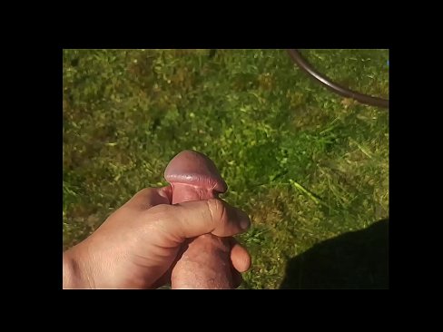 ❤️ Heit týpa lætur bleiku kisuna sína helvíti og kemur með sprautu í sumargarði Ofsagt kynlíf á is.epicpornvideos-com.ru ️❤